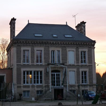 L'Etape Famille Apartment Estissac ภายนอก รูปภาพ